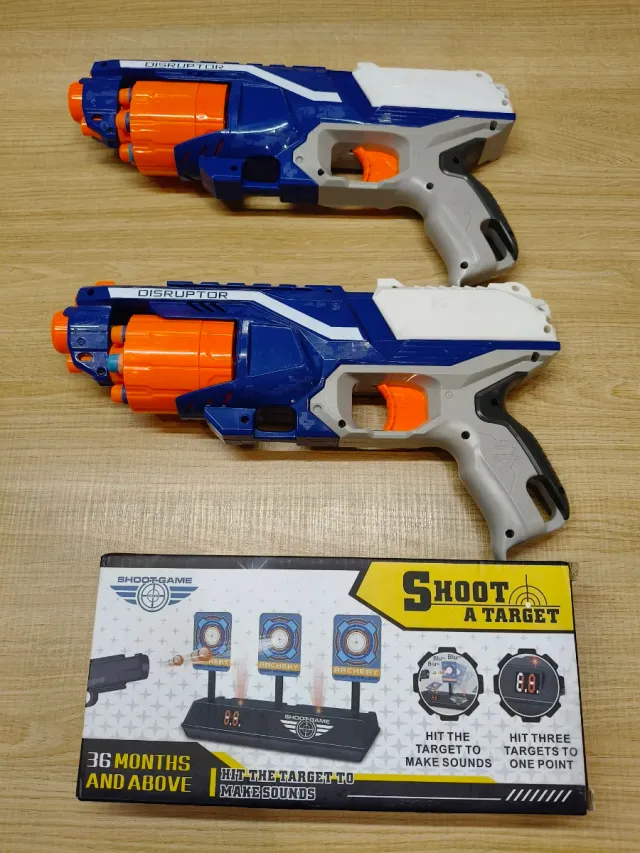 2 Pistolas Nerf Disruptor + Diana