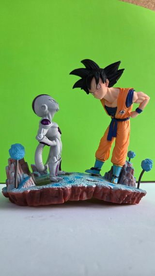 Figura Goku vs Freezer - Nueva