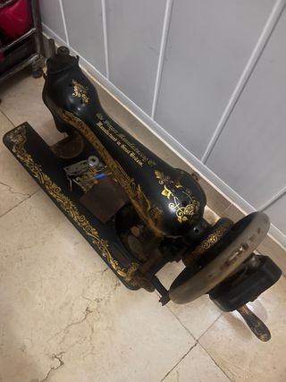 Máquina de coser Singer antigua