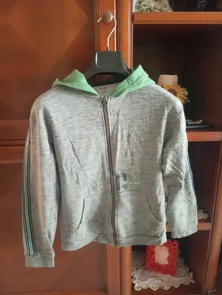 Felpa con zip bambino Kiabi