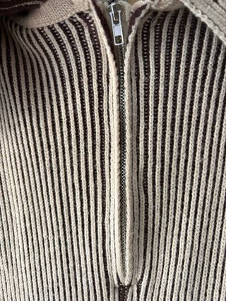 Enterizo de invierno beige y marrón