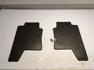 + Mitsubishi Montero V20 Largo Alfombrillas Goma 
