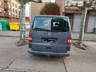 Volkswagen Transporter T5 2012