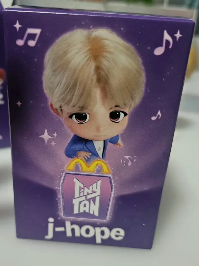 Happy meal J-Hope throwback ver