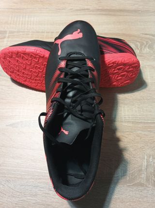 Zapatillas Fútbol Sala Puma Negras Rojas