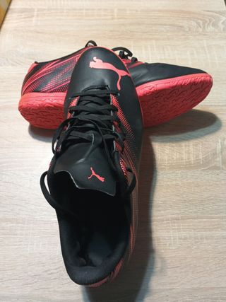 Zapatillas Fútbol Sala Puma Negras Rojas