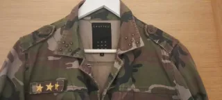 Chaqueta militar camuflaje