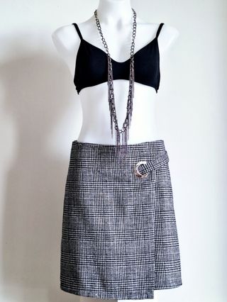 Falda Tweed Cuadros con Solapa