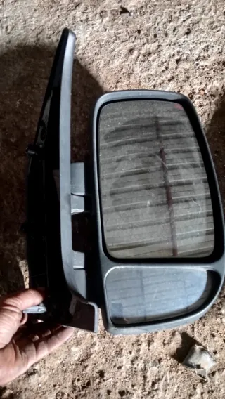 Espejo retrovisor derecho Renault máster 