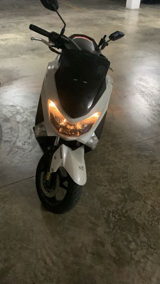 Yamaha Nmax 2021 Blanca