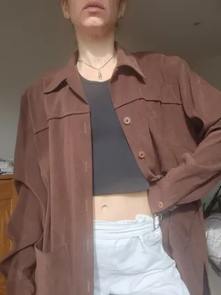 Camisa marrón oversize