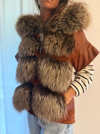 Chaqueta Cuero y Zorro Sin Mangas