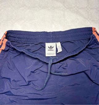 Pantalón Adidas Negro Franjas Salmón pTalla S