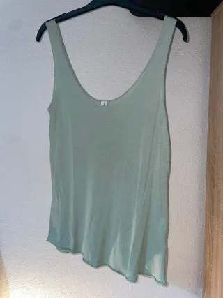 Top verde y morado sin mangas talla única
