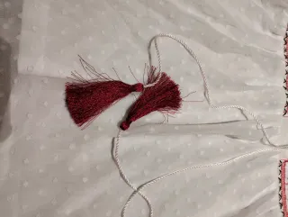 Blusa Shein bordada manga larga