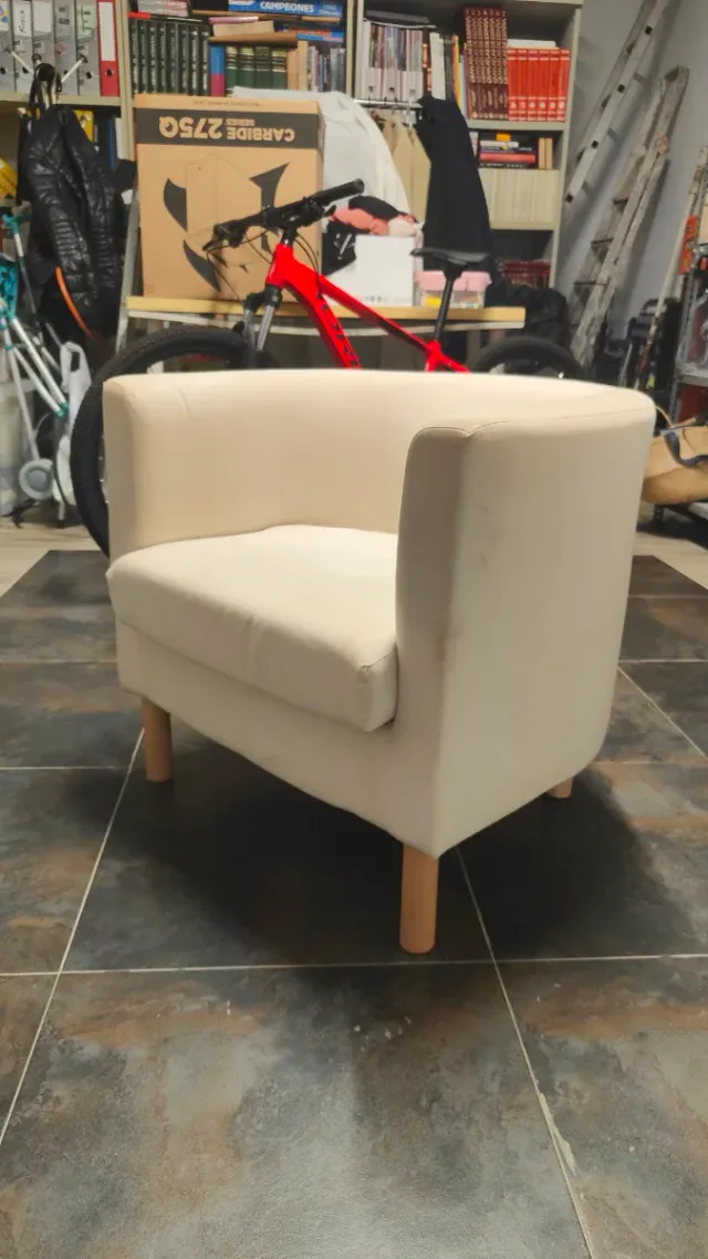 Sillón Ikea beige tela