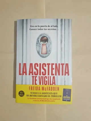 Libro " La asistenta te vigila "