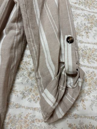 Conjunto de lino beige y verde