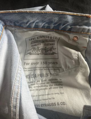Jeans Levi's strappati azzurri