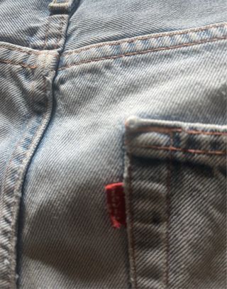 Jeans Levi's strappati azzurri