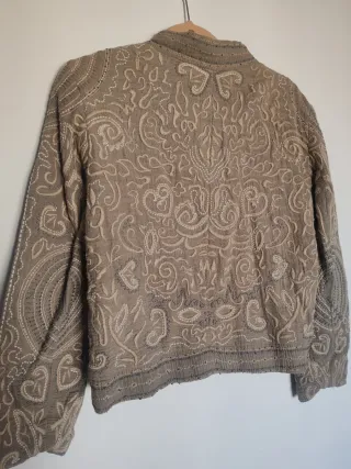 Chaqueta Zara bordada