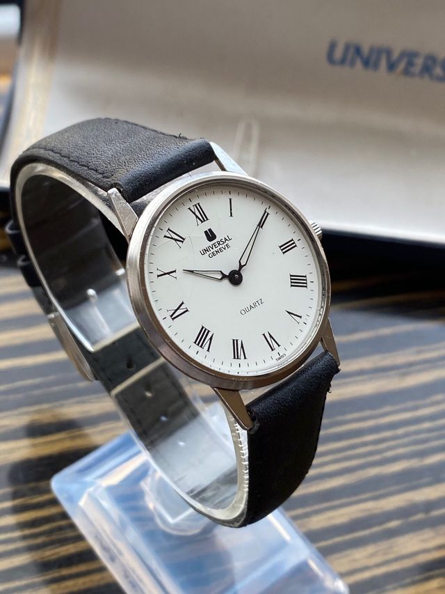 Reloj Universal Genève Quartz Vintage Negro