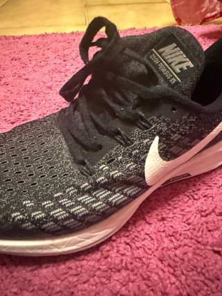 Scarpe da corsa Nike nere e bianche