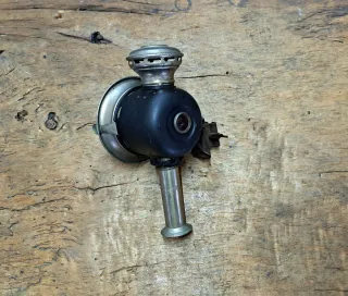 Faro de bicicleta antiguo