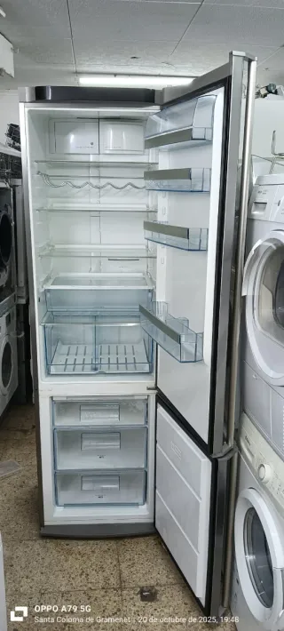 NEVERA COMBI AEG NO FROST ENERGÍA A+