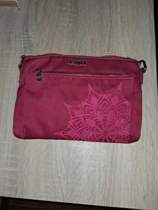 Bolso Desigual Rosa + Funda móvil morada de shein 