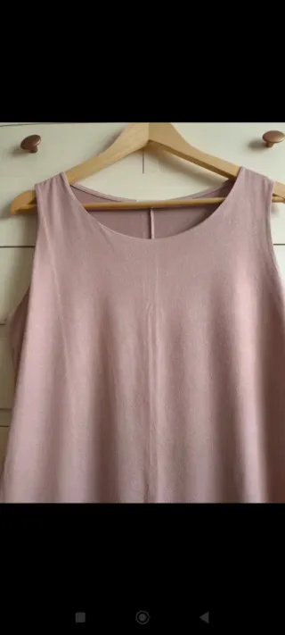 Vestido rosa con detalles