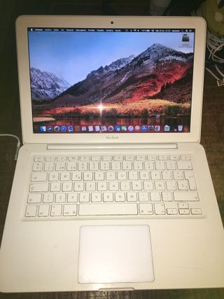 MacBook 2010 con Ableton y Logic Pro