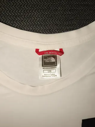 T-shirt The North Face bianca