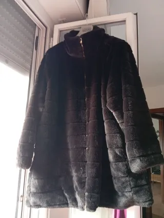 Eco pelliccia nera