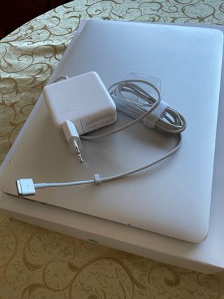 MacBook Air 2017 13” *EN SU CAJA*