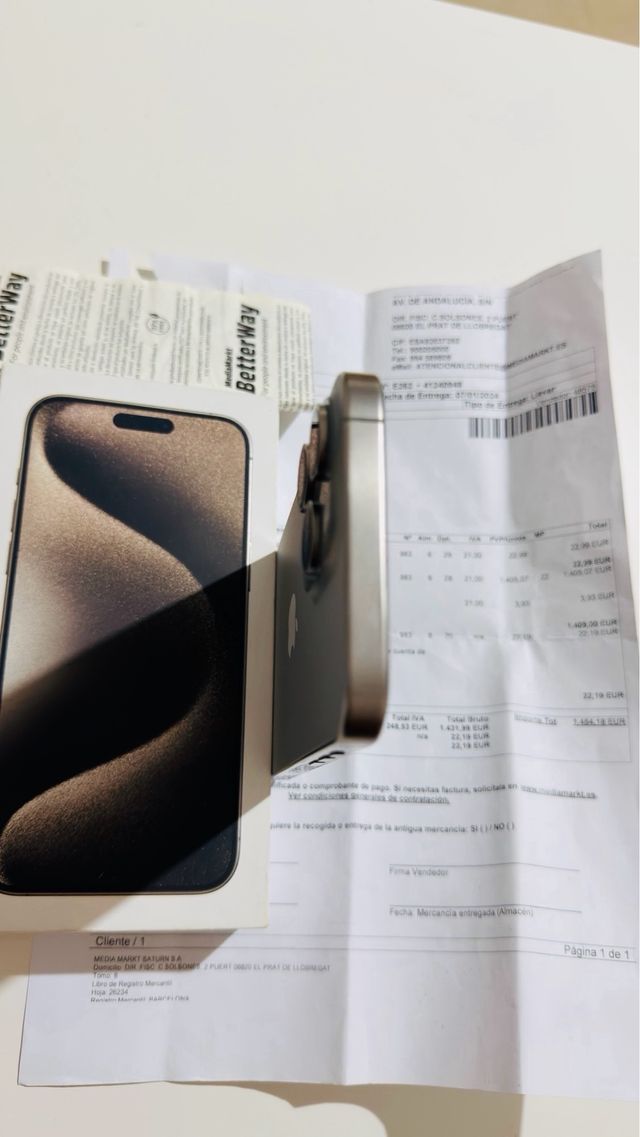 iPhone 15 Pro Max 256G in titanio naturale come nuovo