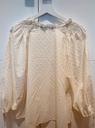 Blusa Zara bordada Talla L