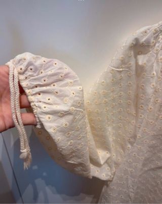 Blusa Zara bordada Talla L