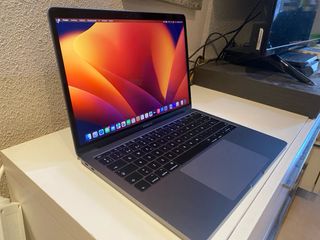 MacBook Pro 2017 Intel Core i7 16GB