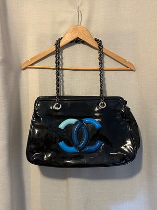 Bolso Chanel Negro y Azul Charol