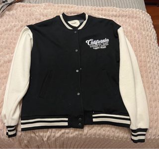 Chaqueta Pull&Bear Negra y Blanca