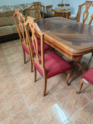 Conjunto de mesa comedor y 6 sillas