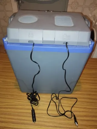 Nevera Portátil CRIVIT 30L 12V/220V