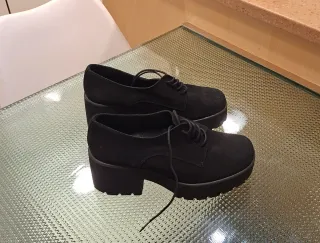 Zapatos de piel negros