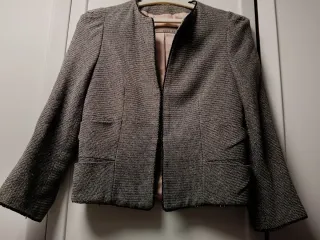 Chaqueta Zara corta gris Talla S