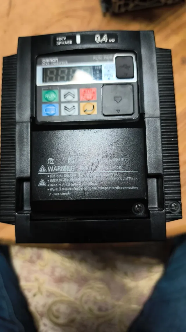 Variador Omron 0.4 kW 400V 3PHASE