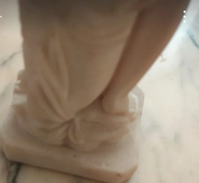 Statua antica in polvere di marmo