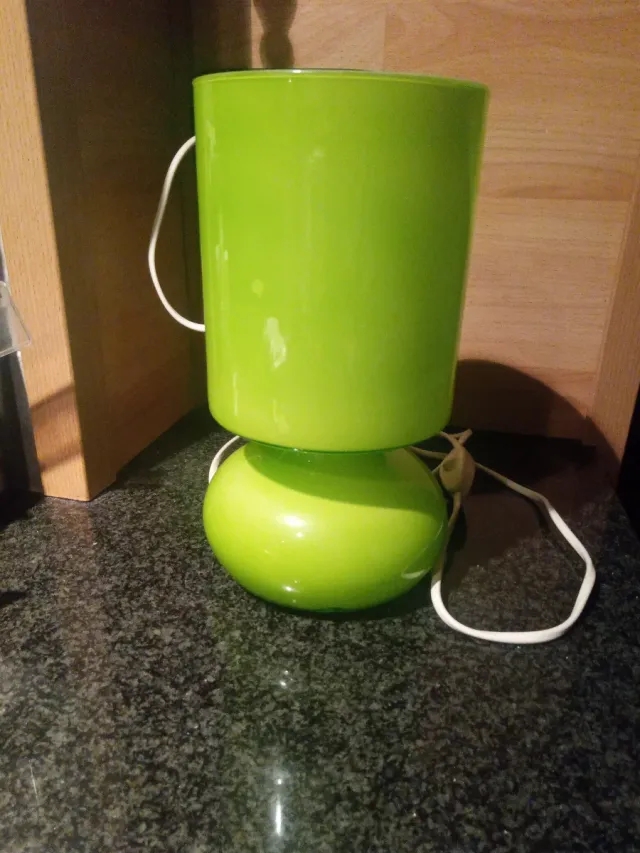 Lampada da tavolo in cristallo verde