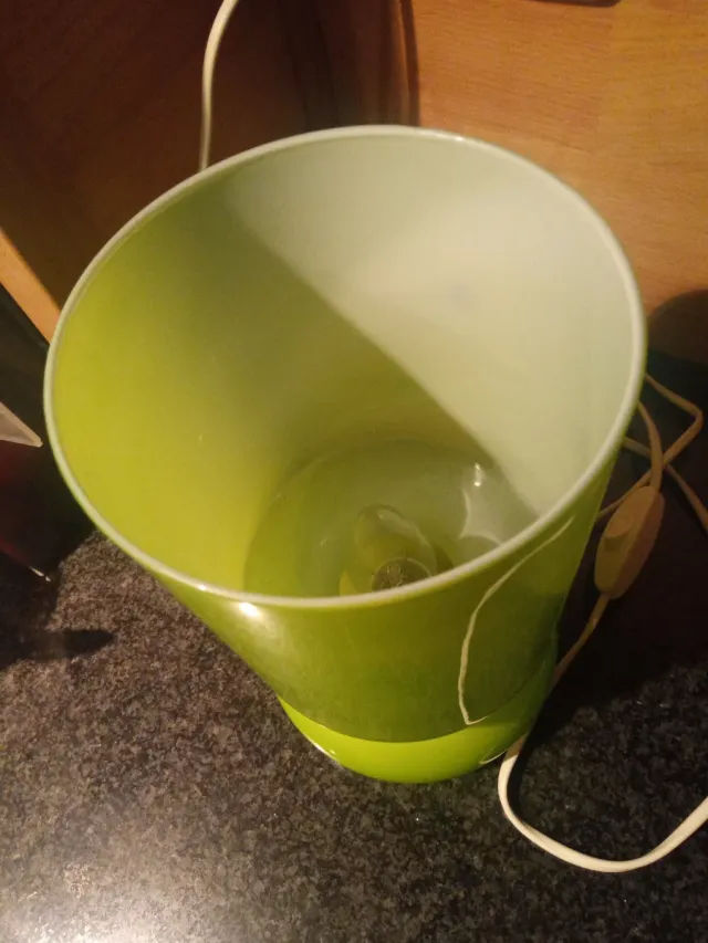 Lampada da tavolo in cristallo verde