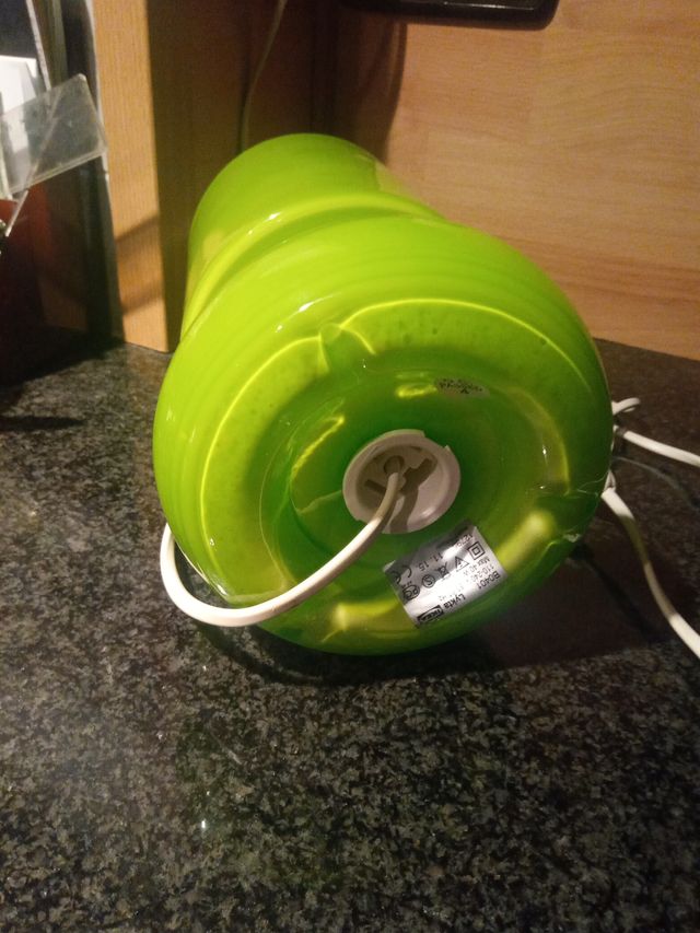 Lampada da tavolo in cristallo verde